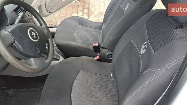 Білий Рено Сімбол, об'ємом двигуна 1.39 л та пробігом 160 тис. км за 4900 $, фото 7 на Automoto.ua