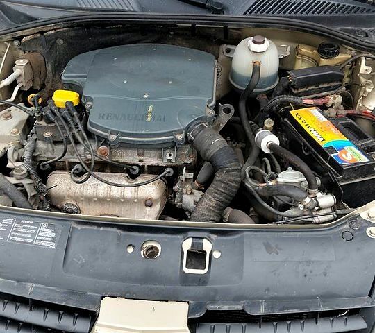 Бежевый Рено Симбол, объемом двигателя 1.4 л и пробегом 301 тыс. км за 3100 $, фото 9 на Automoto.ua