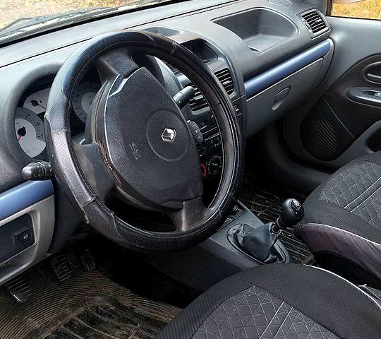 Бежевый Рено Симбол, объемом двигателя 1.4 л и пробегом 301 тыс. км за 3100 $, фото 7 на Automoto.ua