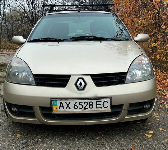 Бежевый Рено Симбол, объемом двигателя 1.4 л и пробегом 301 тыс. км за 3100 $, фото 3 на Automoto.ua