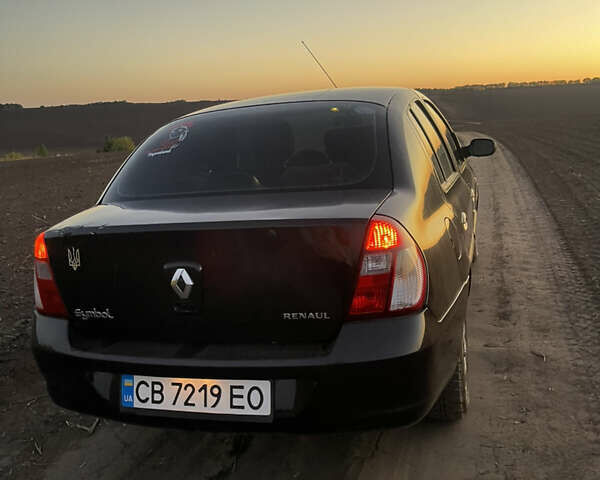 Черный Рено Симбол, объемом двигателя 1.4 л и пробегом 282 тыс. км за 2950 $, фото 3 на Automoto.ua