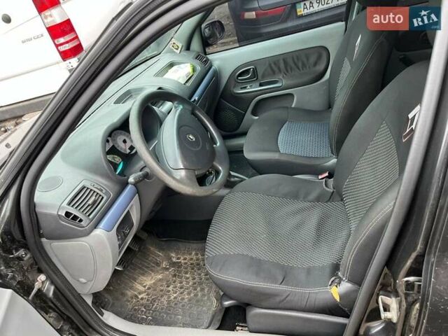 Рено Симбол 2008 в Киеве на Automoto.ua Черный Рено Симбол, объемом двигателя 1.4 л и пробегом 236 тыс. км за 2500 $, фото 6 на Automoto.ua