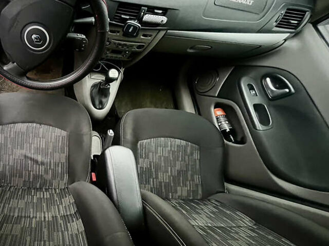 Чорний Рено Сімбол, об'ємом двигуна 1.39 л та пробігом 99 тис. км за 4250 $, фото 2 на Automoto.ua