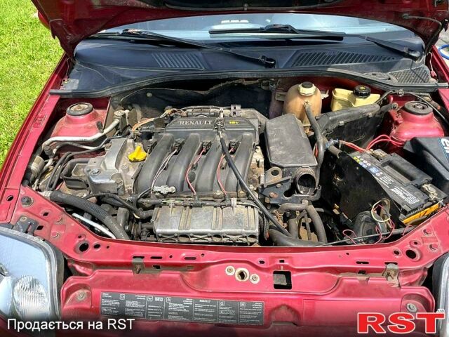 Красный Рено Симбол, объемом двигателя 1.4 л и пробегом 274 тыс. км за 2700 $, фото 7 на Automoto.ua