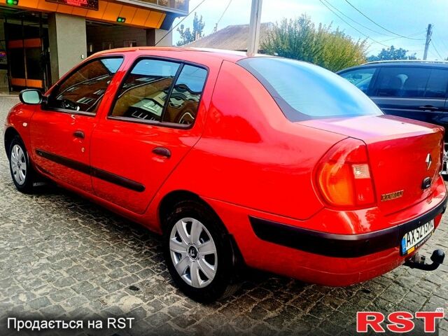 Красный Рено Симбол, объемом двигателя 1.4 л и пробегом 220 тыс. км за 4550 $, фото 3 на Automoto.ua