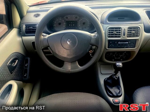 Червоний Рено Сімбол, об'ємом двигуна 1.4 л та пробігом 220 тис. км за 4550 $, фото 7 на Automoto.ua