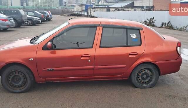 Красный Рено Симбол, объемом двигателя 1.39 л и пробегом 140 тыс. км за 2500 $, фото 6 на Automoto.ua