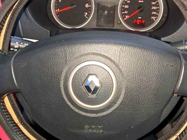 Красный Рено Симбол, объемом двигателя 1.1 л и пробегом 217 тыс. км за 4000 $, фото 8 на Automoto.ua