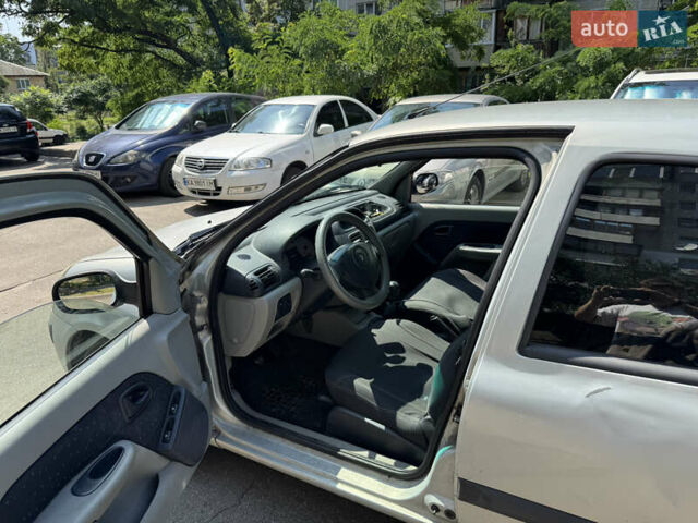 Рено Сімбол, об'ємом двигуна 1.4 л та пробігом 282 тис. км за 2300 $, фото 6 на Automoto.ua