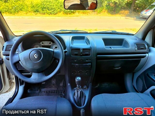 Рено Симбол, объемом двигателя 1.5 л и пробегом 220 тыс. км за 4100 $, фото 5 на Automoto.ua