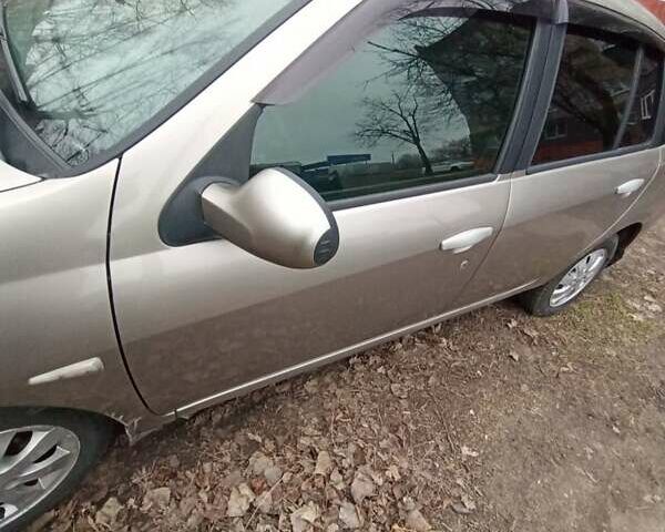 Рено Симбол, объемом двигателя 1.39 л и пробегом 152 тыс. км за 4200 $, фото 1 на Automoto.ua