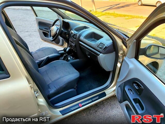 Рено Симбол, объемом двигателя 1.5 л и пробегом 220 тыс. км за 4100 $, фото 6 на Automoto.ua