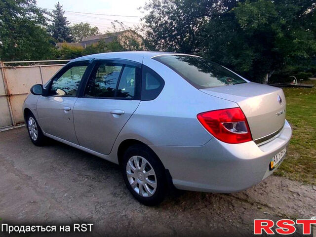 Рено Симбол, объемом двигателя 1.4 л и пробегом 98 тыс. км за 5399 $, фото 5 на Automoto.ua