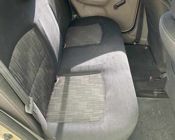 Рено Сімбол 2010 у Львові на Automoto.ua Рено Сімбол, об'ємом двигуна 1.39 л та пробігом 277 тис. км за 4500 $, фото 4 на Automoto.ua