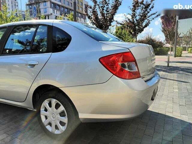 Рено Симбол, объемом двигателя 1.4 л и пробегом 130 тыс. км за 3990 $, фото 13 на Automoto.ua