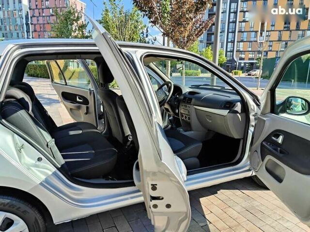 Рено Симбол, объемом двигателя 1.4 л и пробегом 130 тыс. км за 3990 $, фото 22 на Automoto.ua