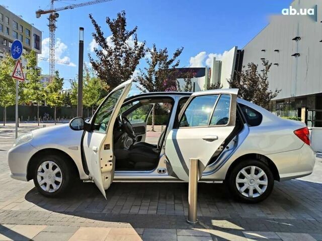 Рено Симбол, объемом двигателя 1.4 л и пробегом 130 тыс. км за 3990 $, фото 10 на Automoto.ua
