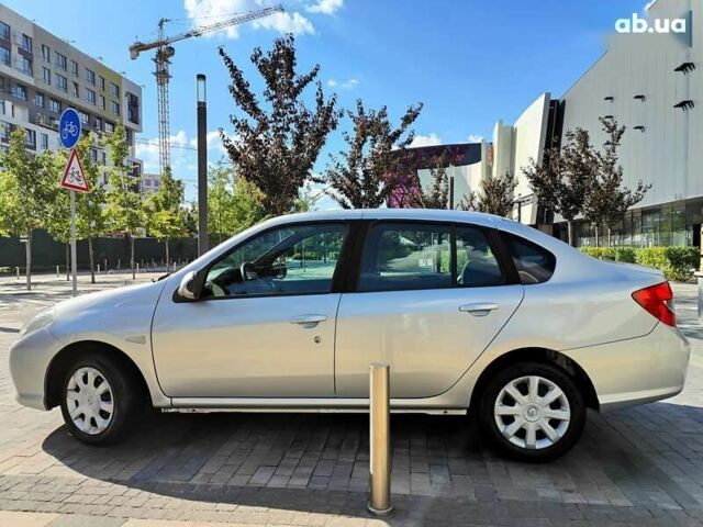 Рено Симбол, объемом двигателя 1.4 л и пробегом 130 тыс. км за 3990 $, фото 8 на Automoto.ua
