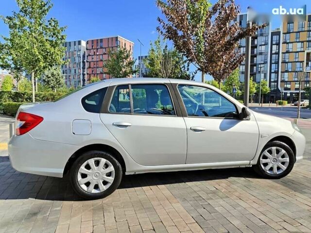 Рено Симбол, объемом двигателя 1.4 л и пробегом 130 тыс. км за 3990 $, фото 23 на Automoto.ua