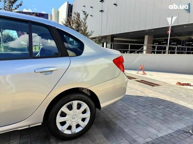 Рено Симбол, объемом двигателя 1.4 л и пробегом 130 тыс. км за 3990 $, фото 6 на Automoto.ua