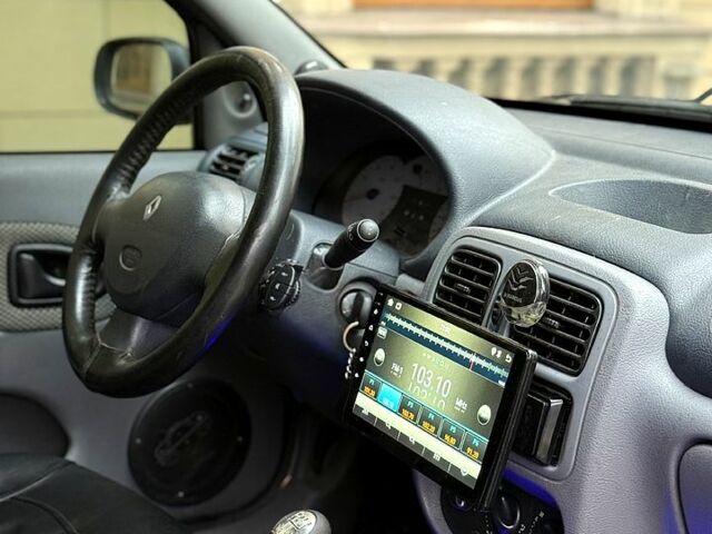 Серый Рено Симбол, объемом двигателя 1.4 л и пробегом 280 тыс. км за 2750 $, фото 4 на Automoto.ua