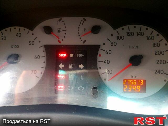 Серый Рено Симбол, объемом двигателя 1.4 л и пробегом 276 тыс. км за 2300 $, фото 7 на Automoto.ua