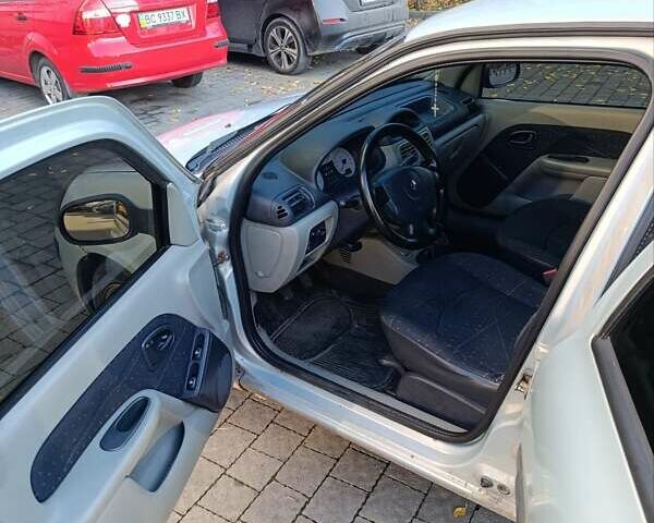 Серый Рено Симбол, объемом двигателя 1.4 л и пробегом 241 тыс. км за 1750 $, фото 10 на Automoto.ua