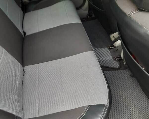 Сірий Рено Сімбол, об'ємом двигуна 1.4 л та пробігом 270 тис. км за 3500 $, фото 5 на Automoto.ua