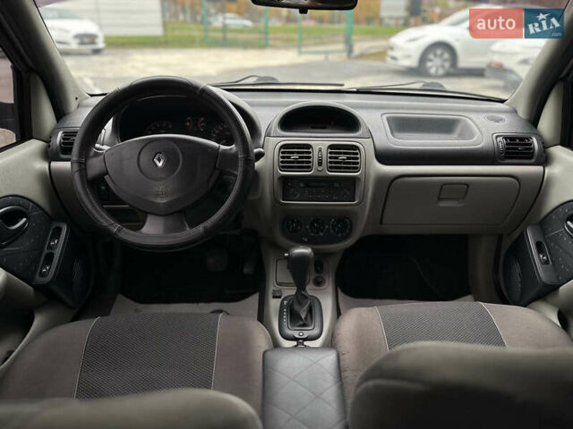 Сірий Рено Сімбол, об'ємом двигуна 1.39 л та пробігом 239 тис. км за 4100 $, фото 29 на Automoto.ua