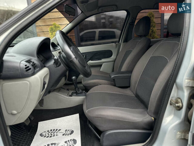 Сірий Рено Сімбол, об'ємом двигуна 1.39 л та пробігом 239 тис. км за 4100 $, фото 24 на Automoto.ua