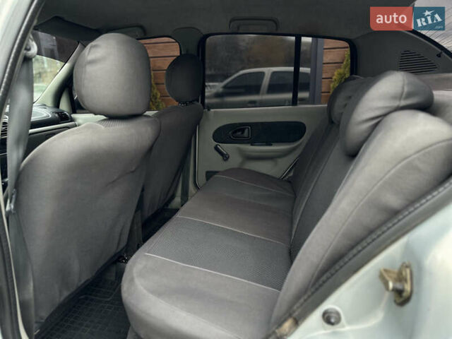 Сірий Рено Сімбол, об'ємом двигуна 1.39 л та пробігом 239 тис. км за 4100 $, фото 42 на Automoto.ua