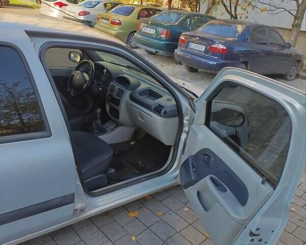 Серый Рено Симбол, объемом двигателя 1.4 л и пробегом 241 тыс. км за 1750 $, фото 6 на Automoto.ua