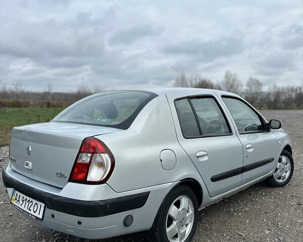 Серый Рено Симбол, объемом двигателя 1.39 л и пробегом 175 тыс. км за 3600 $, фото 4 на Automoto.ua