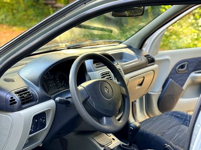 Серый Рено Симбол, объемом двигателя 1.4 л и пробегом 175 тыс. км за 4000 $, фото 8 на Automoto.ua