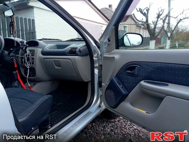 Серый Рено Симбол, объемом двигателя 1.4 л и пробегом 260 тыс. км за 2999 $, фото 7 на Automoto.ua