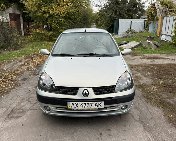 Рено Сімбол 2004 у Кременчуге на Automoto.ua Сірий Рено Сімбол, об'ємом двигуна 1.4 л та пробігом 190 тис. км за 2750 $, фото 1 на Automoto.ua
