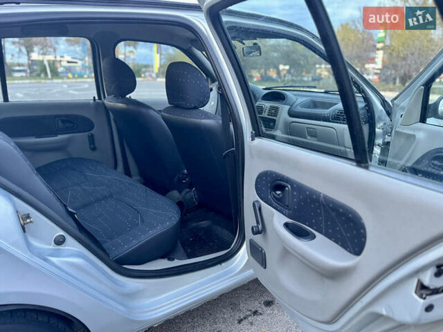 Сірий Рено Сімбол, об'ємом двигуна 1.4 л та пробігом 175 тис. км за 3800 $, фото 10 на Automoto.ua