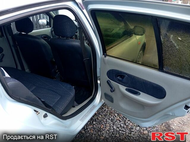 Серый Рено Симбол, объемом двигателя 1.4 л и пробегом 260 тыс. км за 2999 $, фото 6 на Automoto.ua