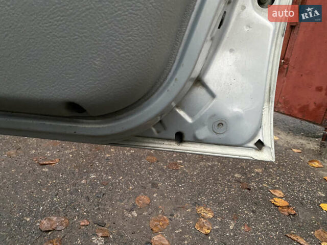 Серый Рено Симбол, объемом двигателя 1.39 л и пробегом 150 тыс. км за 3000 $, фото 14 на Automoto.ua