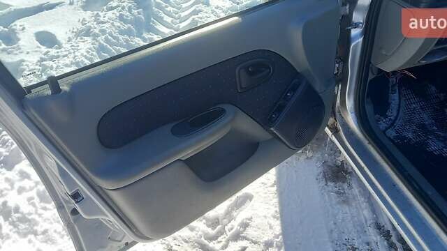 Сірий Рено Сімбол, об'ємом двигуна 1.39 л та пробігом 430 тис. км за 2400 $, фото 10 на Automoto.ua