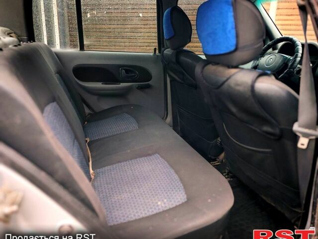 Серый Рено Симбол, объемом двигателя 1.4 л и пробегом 290 тыс. км за 1800 $, фото 9 на Automoto.ua