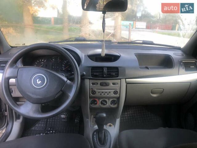 Серый Рено Симбол, объемом двигателя 1.4 л и пробегом 140 тыс. км за 6000 $, фото 31 на Automoto.ua