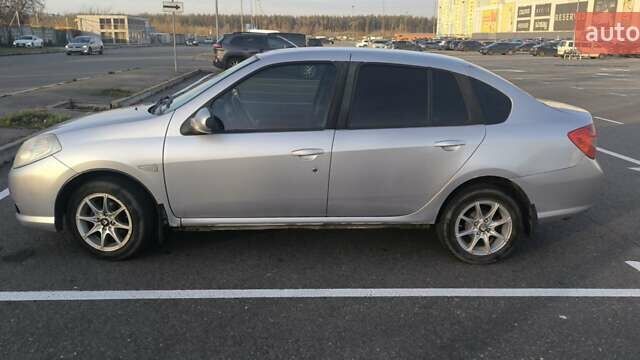 Серый Рено Симбол, объемом двигателя 1.39 л и пробегом 202 тыс. км за 3200 $, фото 9 на Automoto.ua