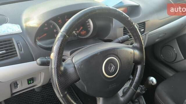 Серый Рено Симбол, объемом двигателя 1.39 л и пробегом 202 тыс. км за 3200 $, фото 58 на Automoto.ua