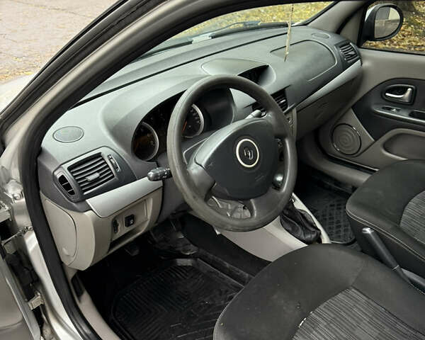 Сірий Рено Сімбол, об'ємом двигуна 1.39 л та пробігом 290 тис. км за 3300 $, фото 10 на Automoto.ua