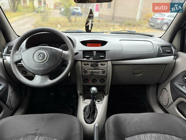 Серый Рено Симбол, объемом двигателя 1.39 л и пробегом 290 тыс. км за 3300 $, фото 11 на Automoto.ua