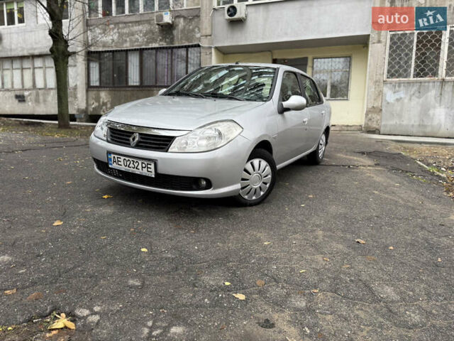 Серый Рено Симбол, объемом двигателя 1.39 л и пробегом 290 тыс. км за 3300 $, фото 1 на Automoto.ua