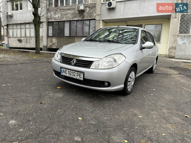 Серый Рено Симбол, объемом двигателя 1.39 л и пробегом 290 тыс. км за 3300 $, фото 9 на Automoto.ua