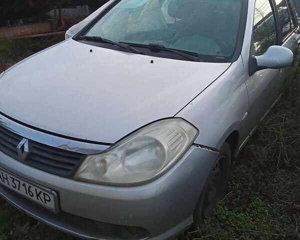 Сірий Рено Сімбол, об'ємом двигуна 1.39 л та пробігом 100 тис. км за 2000 $, фото 2 на Automoto.ua