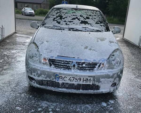 Серый Рено Симбол, объемом двигателя 1.5 л и пробегом 277 тыс. км за 4500 $, фото 2 на Automoto.ua